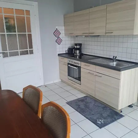 Geräumige 2-z-whg M Wohnküche Für 4 P Im 4 Og Apartment Niederdorla