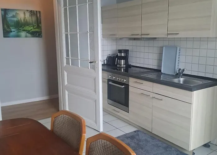 Geräumige 2-z-whg M Wohnküche Für 4 P Im 4 Og Apartment Niederdorla